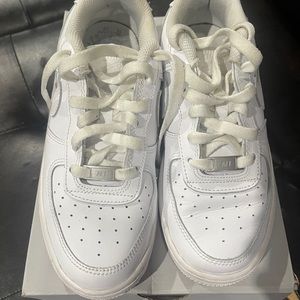 AirForce 1 size 5Y